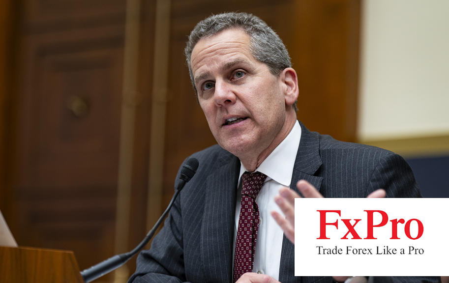 Phó Chủ tịch Fed Barr: Các ngân hàng Phố Wall phải đánh giá cẩn thận rủi ro đối tác Phó Chủ tịch Fed Barr: Các ngân hàng Phố Wall phải đánh giá cẩn thận rủi ro đối tác