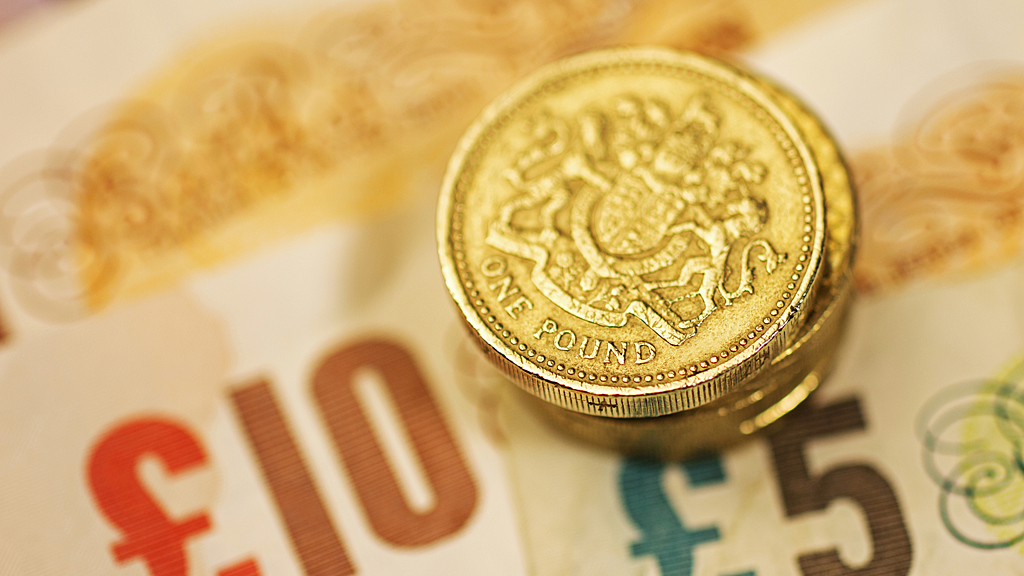 GBP/USD giảm nhẹ về quanh 1.2700, nhà đầu tư thận trọng trước thềm công bố PMI Sản xuất của Mỹ