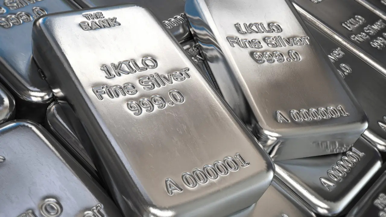Nhận định XAG/USD: Mô hình kỹ thuật đáy kép xuất hiện tại 33.35 USD - Liệu bạc có thể chuyển mình? Nhận định XAG/USD: Mô hình kỹ thuật đáy kép xuất hiện tại 33.35 USD - Liệu bạc có thể chuyển mình?