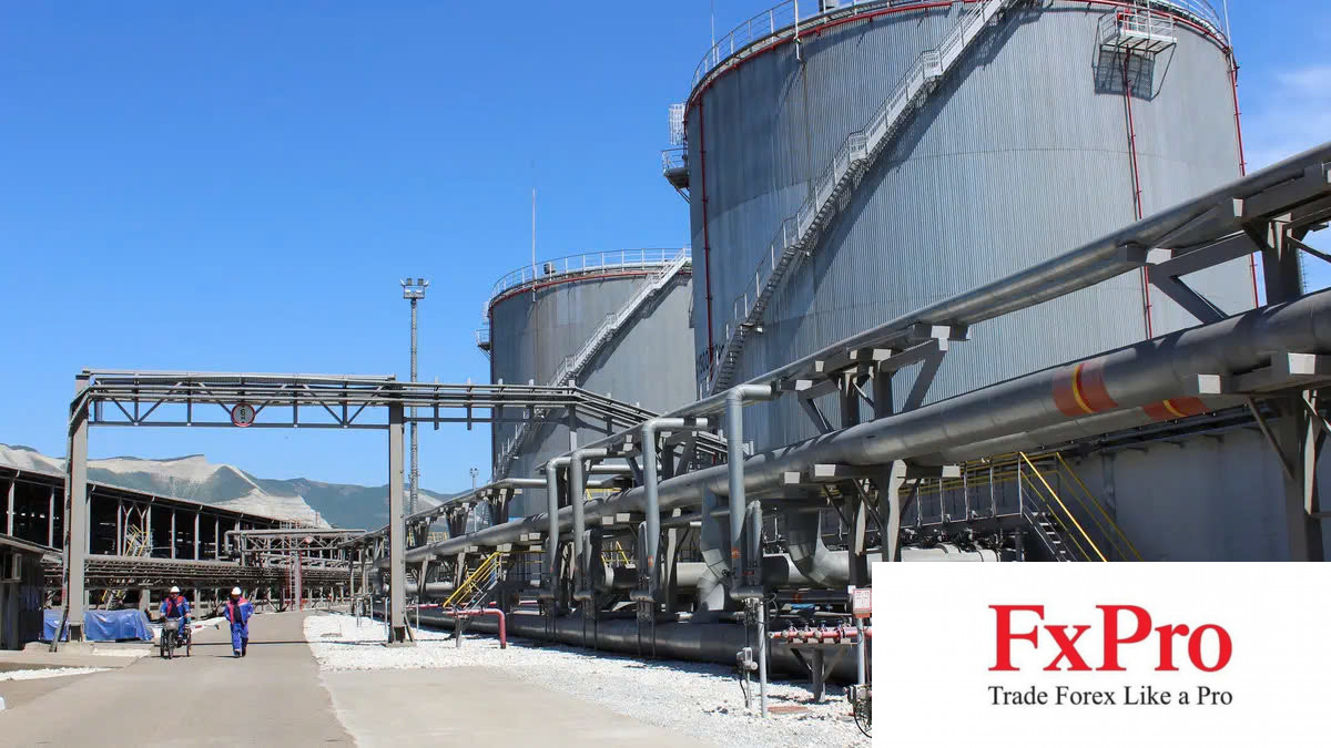 Giá dầu tăng mạnh vì nguy cơ Mỹ sắp trừng phạt xuất khẩu dầu Nga Giá dầu tăng mạnh vì nguy cơ Mỹ sắp trừng phạt xuất khẩu dầu Nga