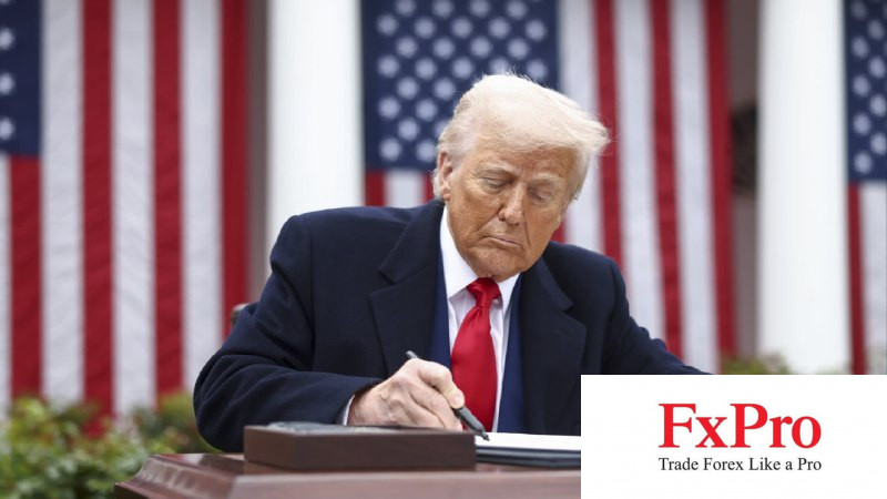 Phố Wall chao đảo, thị trường trái phiếu rác đóng băng sau đòn áp thuế của Trump